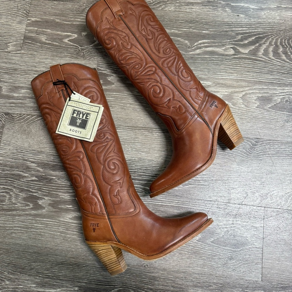 NEW Frye Boots